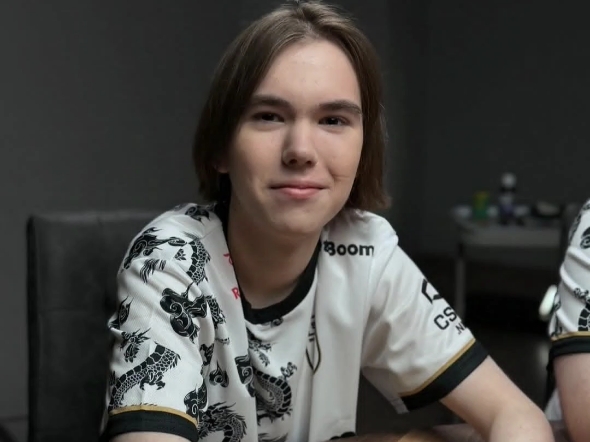 他在前九洞 他在前九洞