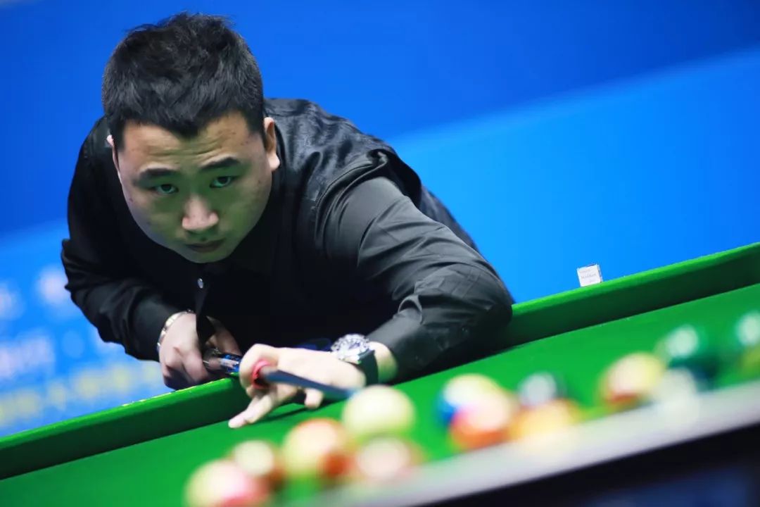 压缩肋部通 压缩肋部通